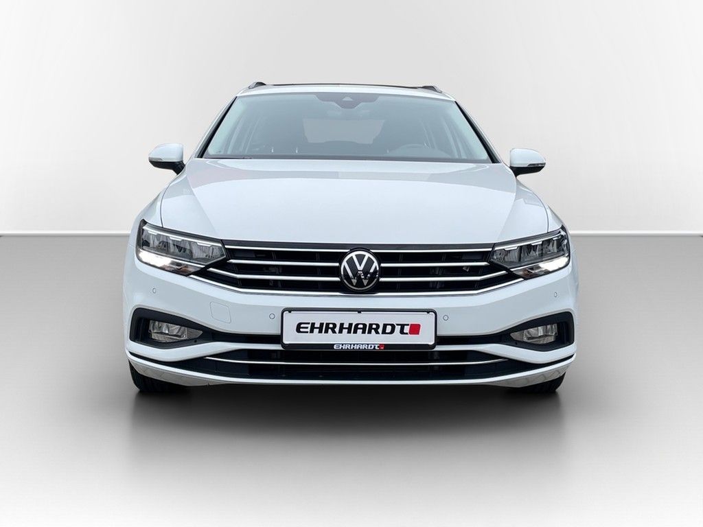 Volkswagen Passat Variant - Bild 2