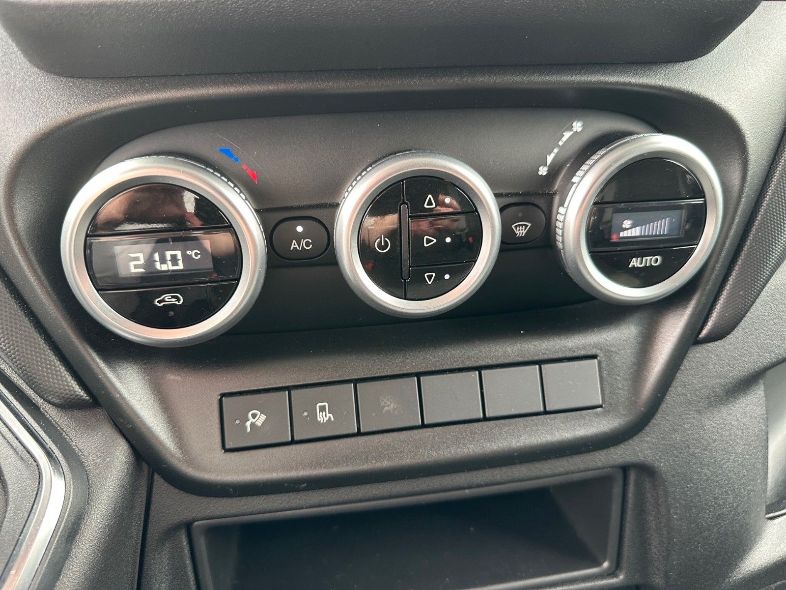 Iveco Daily L2H3 Automatic 35S18HA – Bild 16