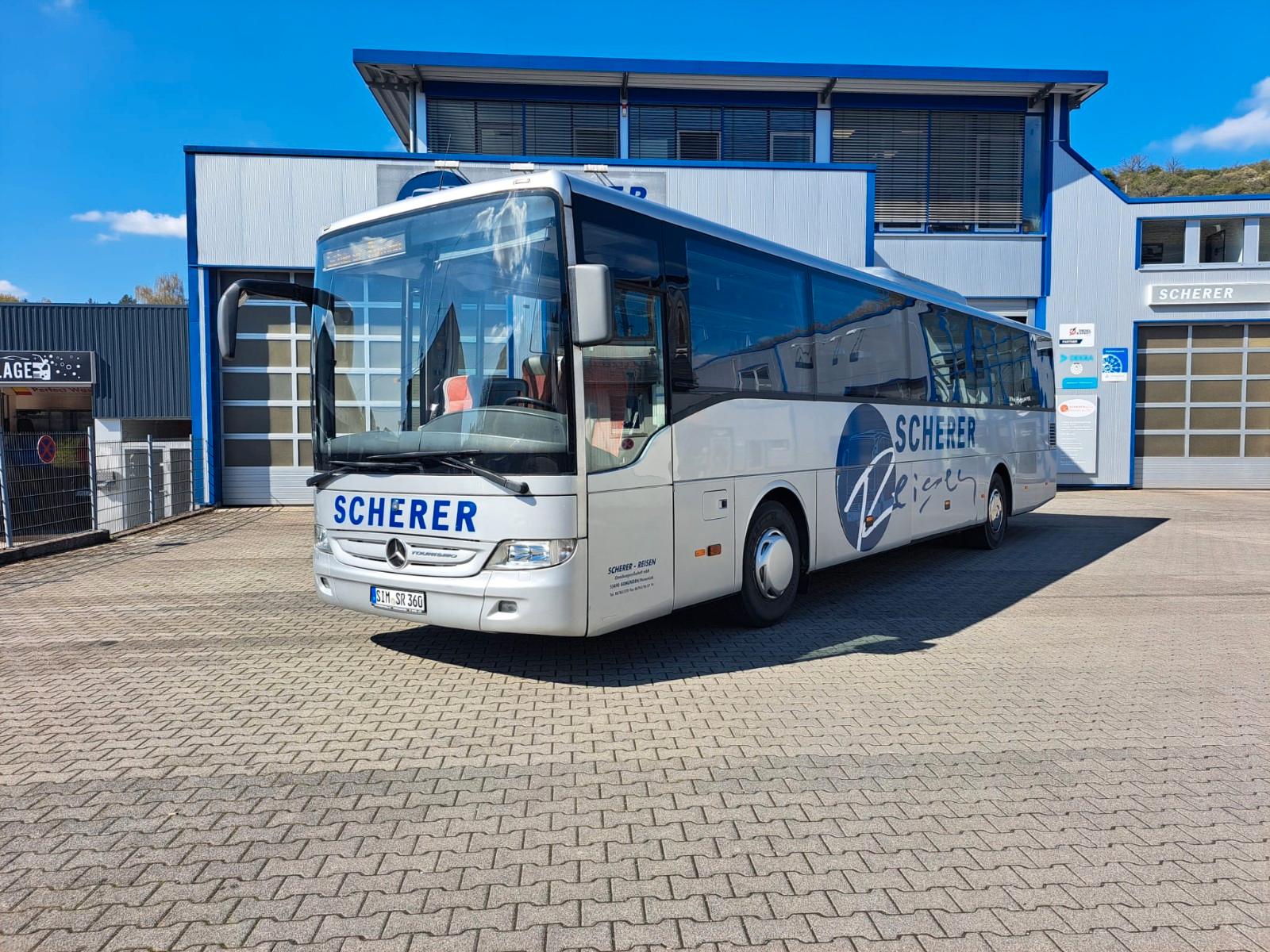 Mercedes-Benz Tourismo RH silber met.