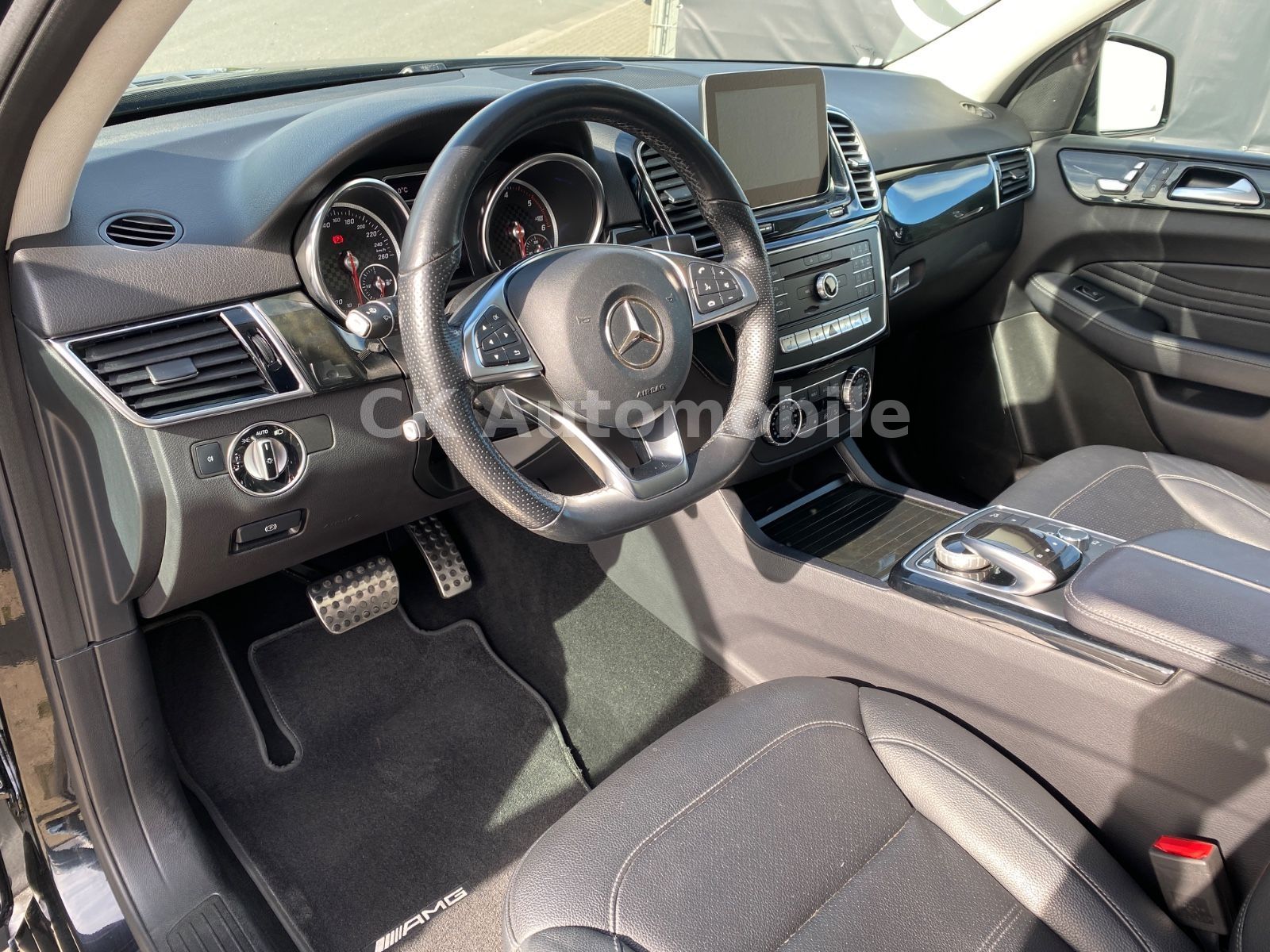 Fahrzeugabbildung Mercedes-Benz GLE 350 d 4Matic AMG Line/Navi/Air Matic/ILS/LED