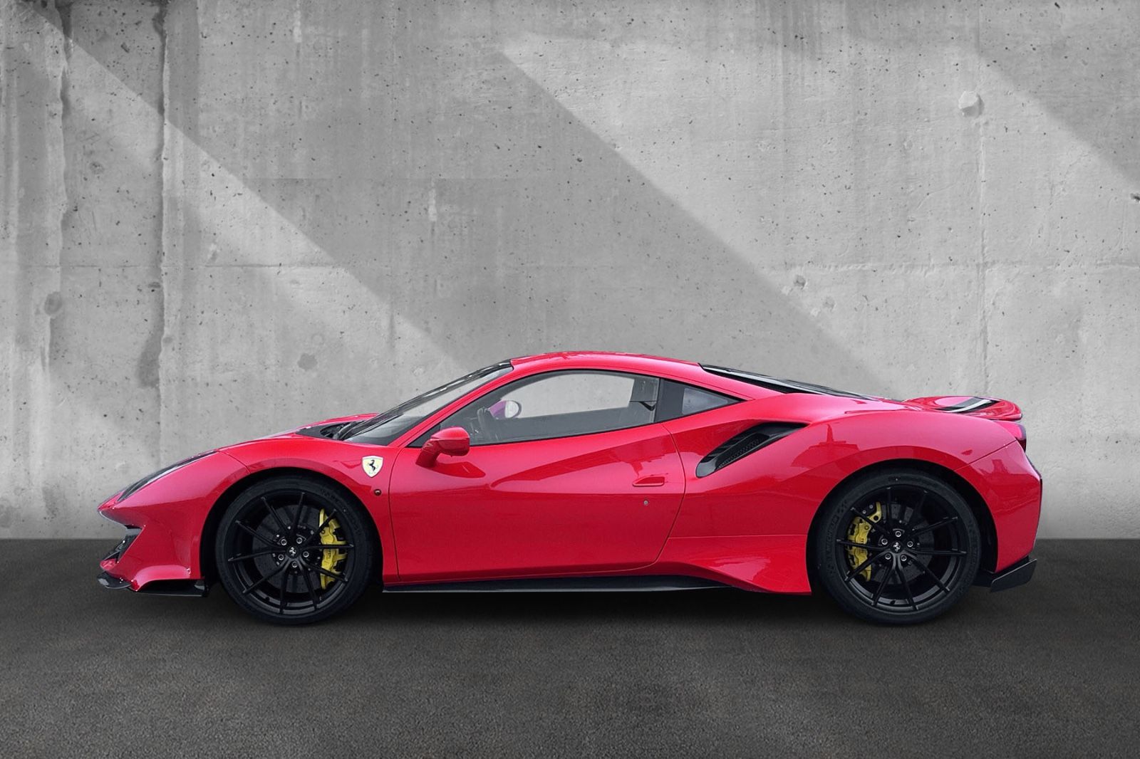 Fahrzeugabbildung Ferrari 488 Pista*Dt Auto*Voll Carbon*4 Punkt*Bügel