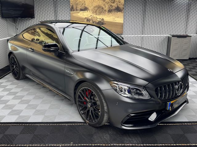 Mercedes-Benz C 63 S  AMG  Magno Black Siege Sport Pano Carbon