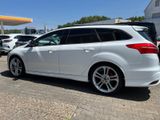 Ford Focus ST 2.0 EcoBoost 250 PS Winterpaket - Ford Focus: Kombi