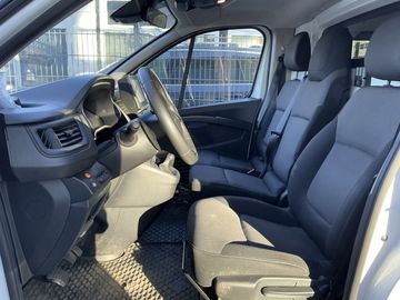 Renault Trafic - 9