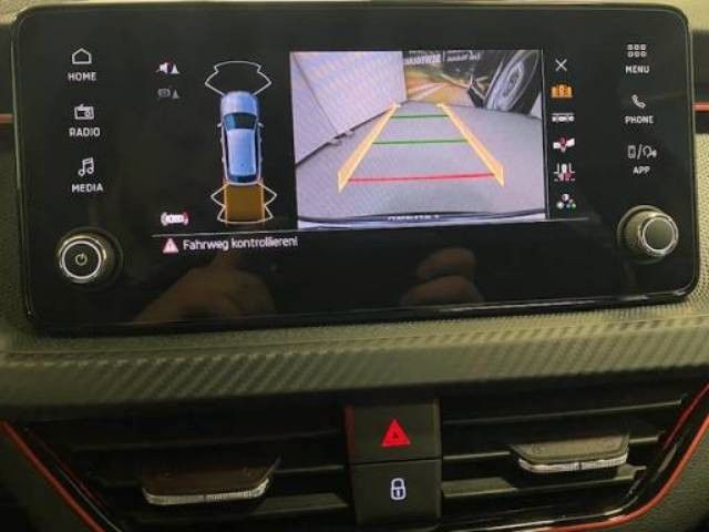 Fahrzeugabbildung SKODA Kamiq 1.5 TSI ACT DSG Monte Carlo+MATRIX+APP++++