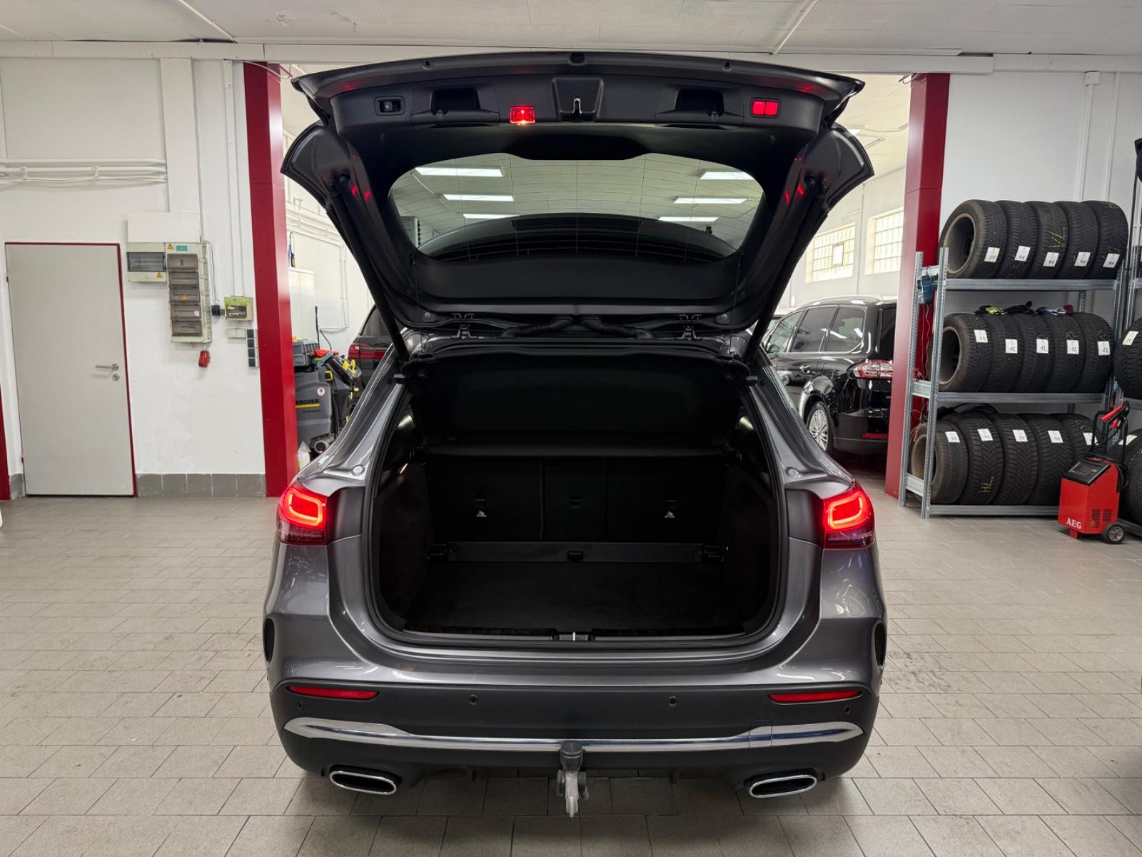 Mercedes-Benz GLA 220 d*AMG-LINE*AHK*MBUX*19 ZOLL*PARK-ASSIST*