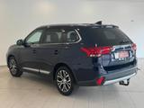 Mitsubishi Outlander 2.2 DI-D 4WD Top 7-Sitze|360|AHK|1HAND - Mitsubishi 7-Sitzer
