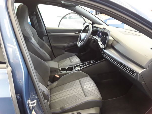 Golf VIII Variant 2.0 TDI DSG R-LINE IQLIGHT+AHK