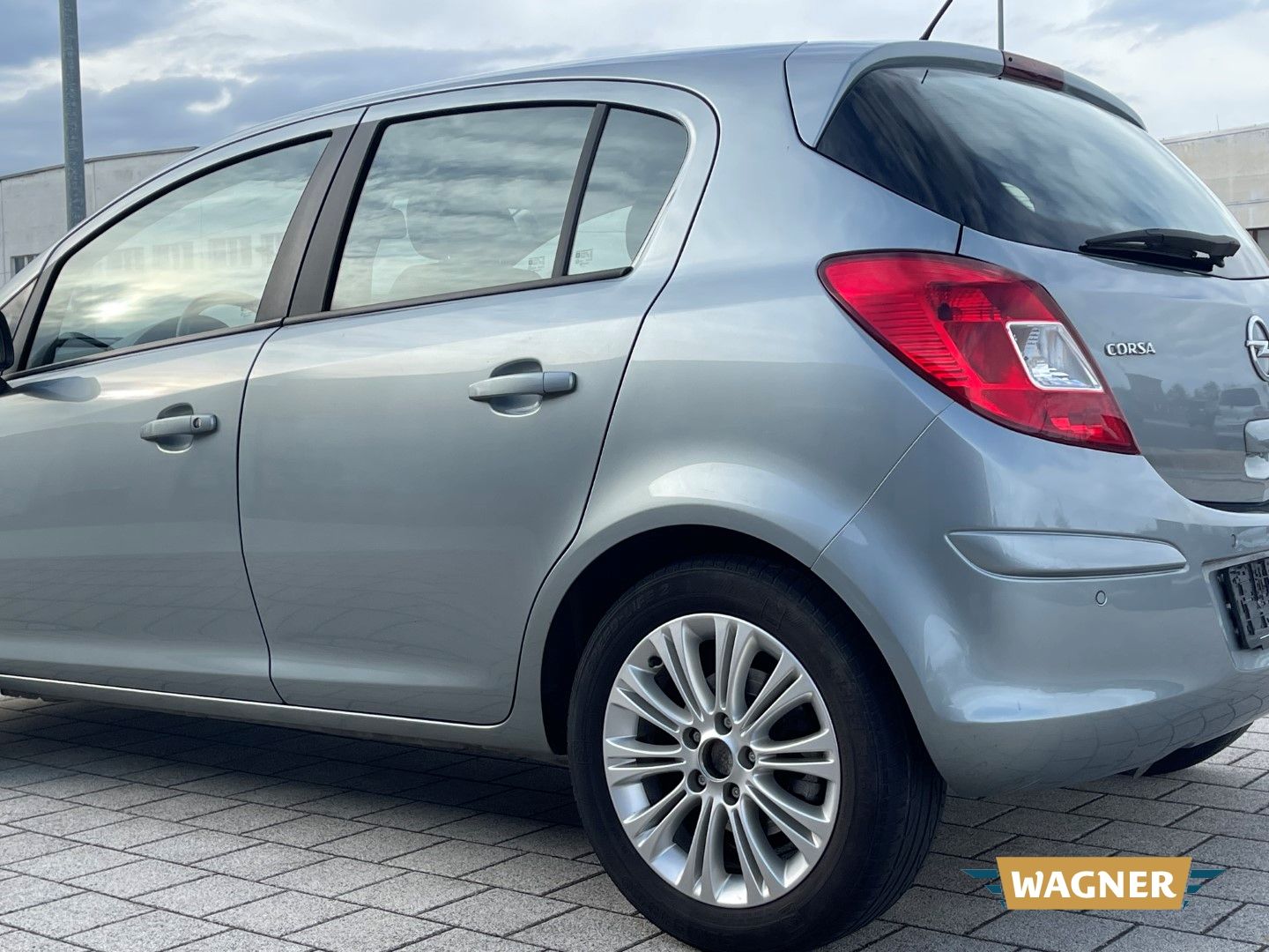 Fahrzeugabbildung Opel Corsa D Innovation Sitzheizung Klimaautomatik