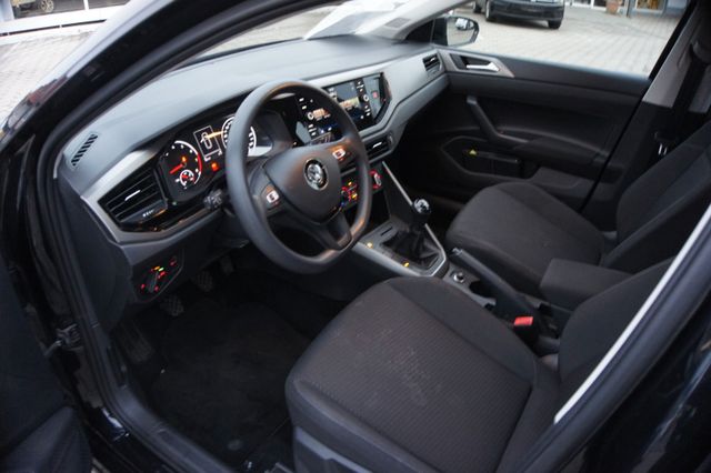 Fahrzeugabbildung Volkswagen Polo 1.0 Comfortline BLIND NAVI PDC KLIMA