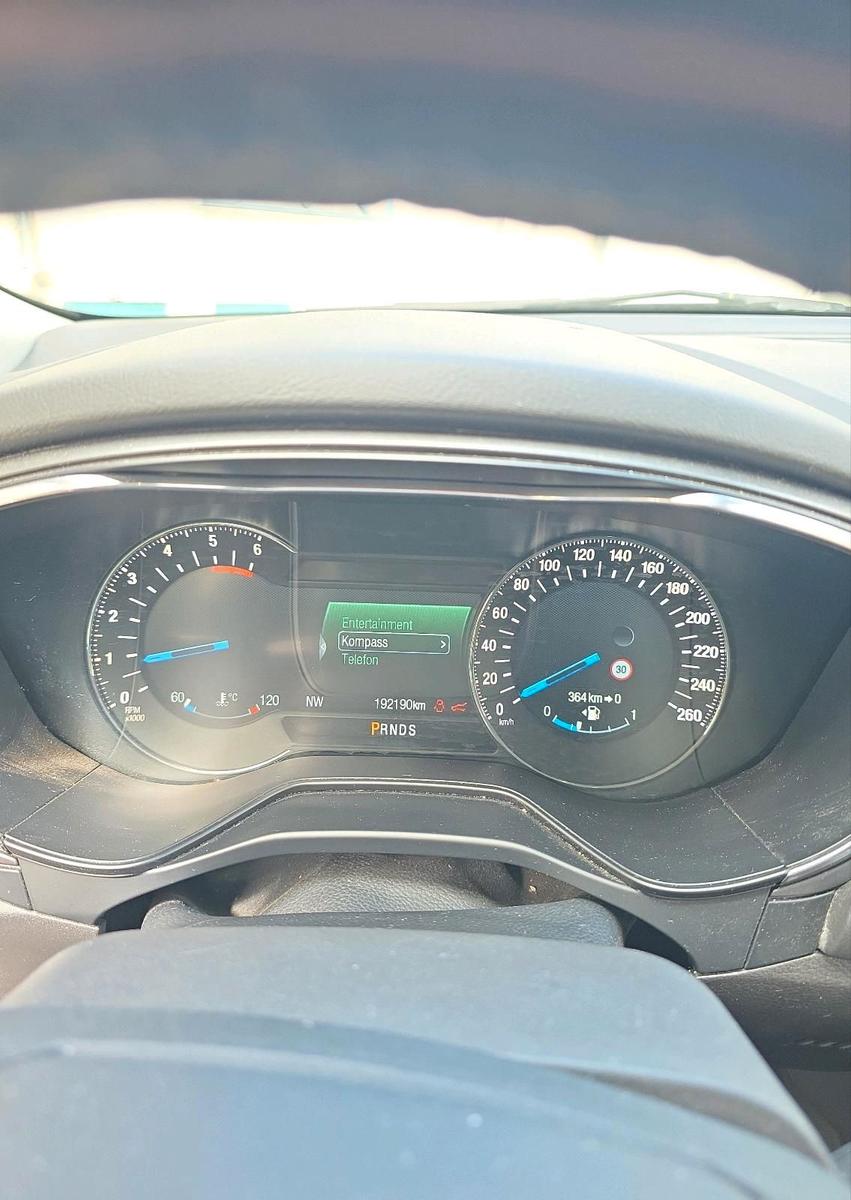 Ford Mondeo 2014 — photo 9
