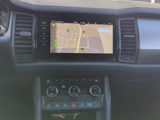 Fahrzeugabbildung SKODA Kodiaq 2.0 TDI DSG 4x4 Clever AHK NAVI KAMERA FR