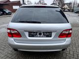 Mercedes-Benz E 320 T-Modell E 320 T CDI-Xenon-Navi-2xPDC-Mult - gebrauchte Mercedes-Benz E 320 aus dem Jahr 2005