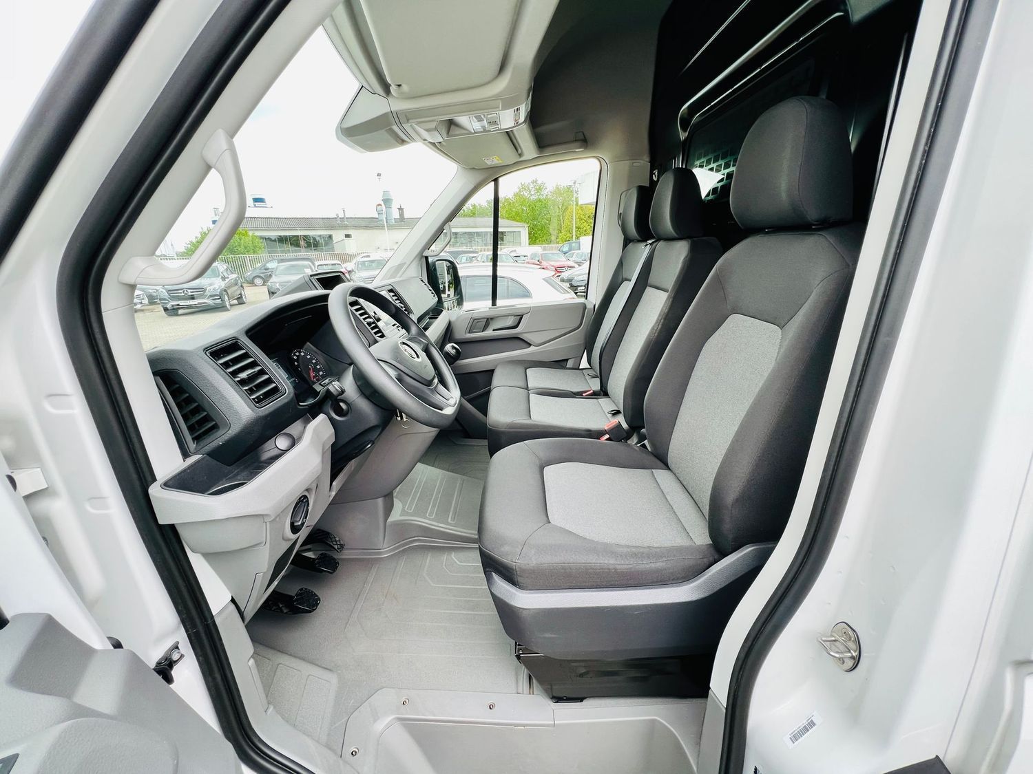 Fahrzeugabbildung Volkswagen Crafter Kasten 35 Hoch, L3H3, RFK, Klima, PTS, T