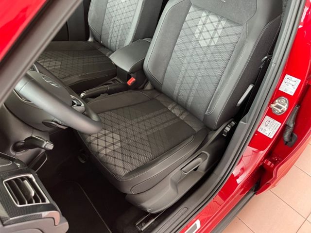 Fahrzeugabbildung Volkswagen T-Cross 1.5 TSI DSG R-LINE NAVI KAMERA LED