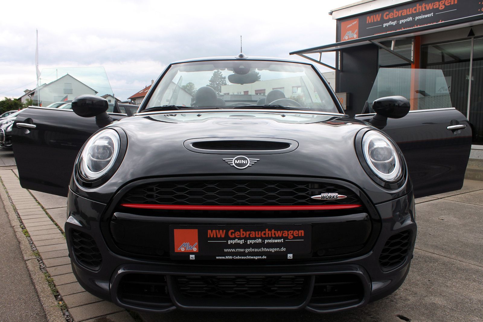 Fahrzeugabbildung MINI John Cooper Works Cabrio Steptr. ACC LED HUD NAV