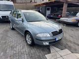 Skoda Octavia Combi 2.0 FSI tiptronic Ambiente - Skoda Octavia: Fsi