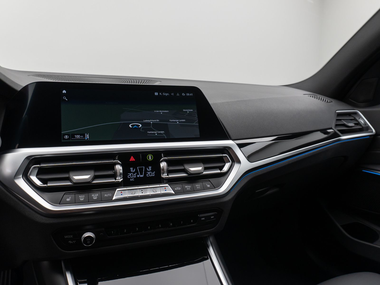 Fahrzeugabbildung BMW 320e  Sport Line DAB HiFi CockPitPro PDC Alarm