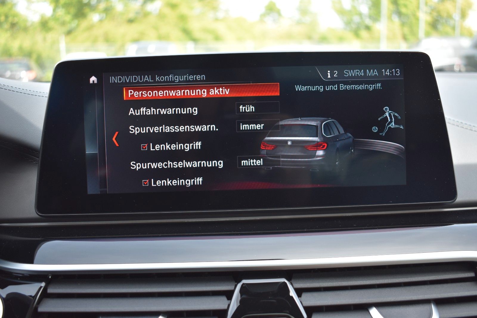 Fahrzeugabbildung BMW 530d Touring xDrive M Sport HUD AHK H&K Panorama
