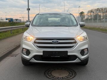 Ford Kuga - 2