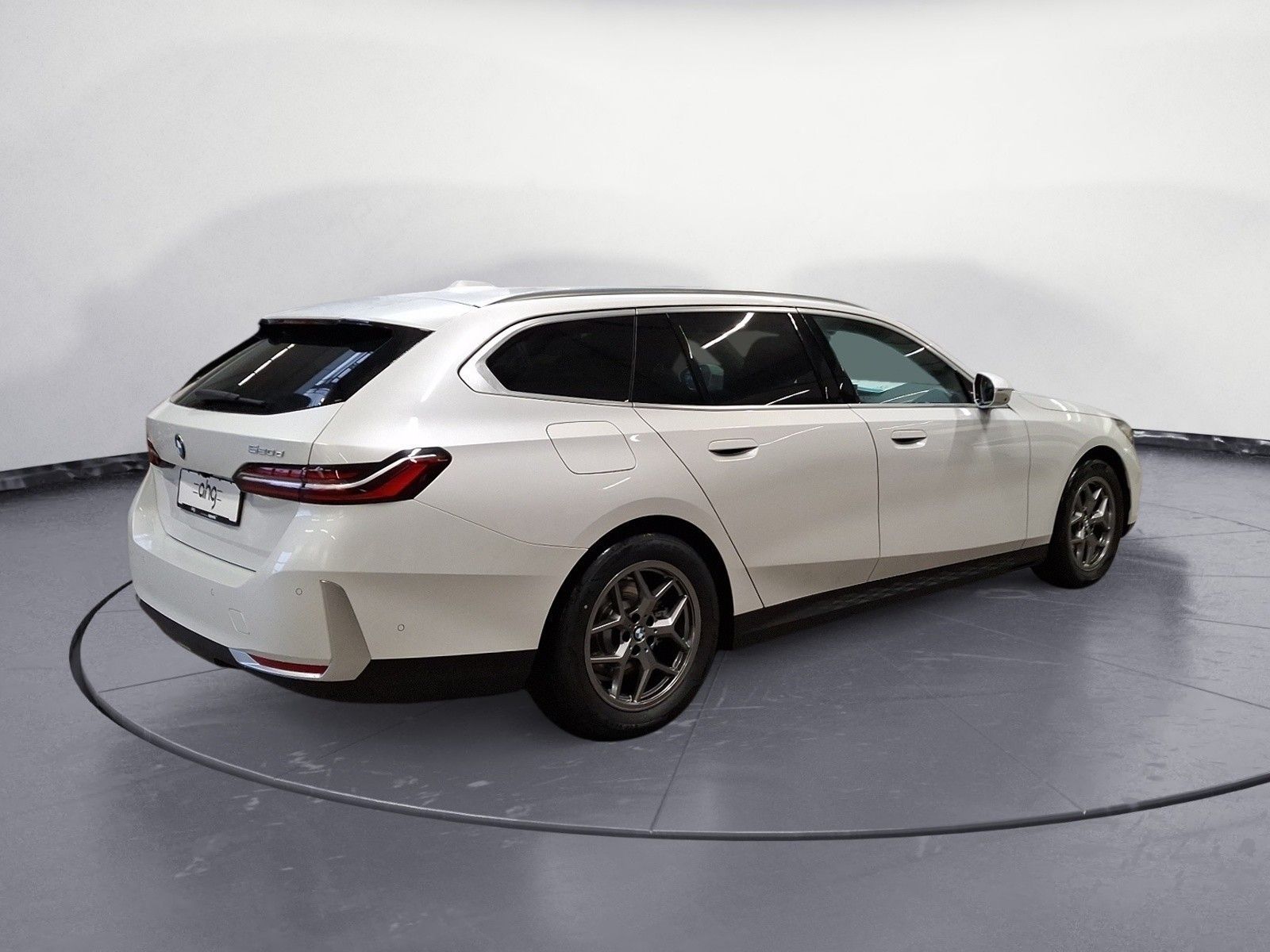 BMW 520d xDrive Touring AHK Innovationspaket imagem 3