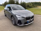BMW  225e xDrive AT, M-Sportpak., AHK, frei Ende Mai - BMW 225 Active Tourer von privat