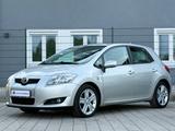 Toyota Auris D-CAT - Toyota Auris Gebrauchtwagen in München