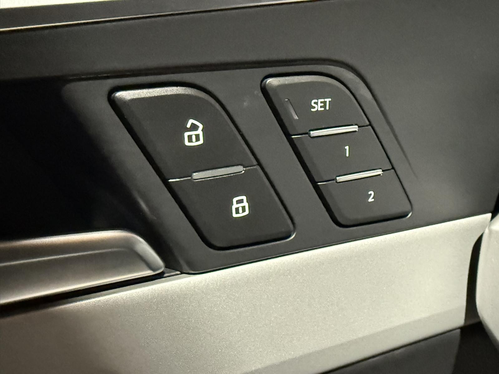 Audi A4 Avant 2,0TFSI S Line*Black*ACC*Kam*Virt*Leder, миниатюра 27