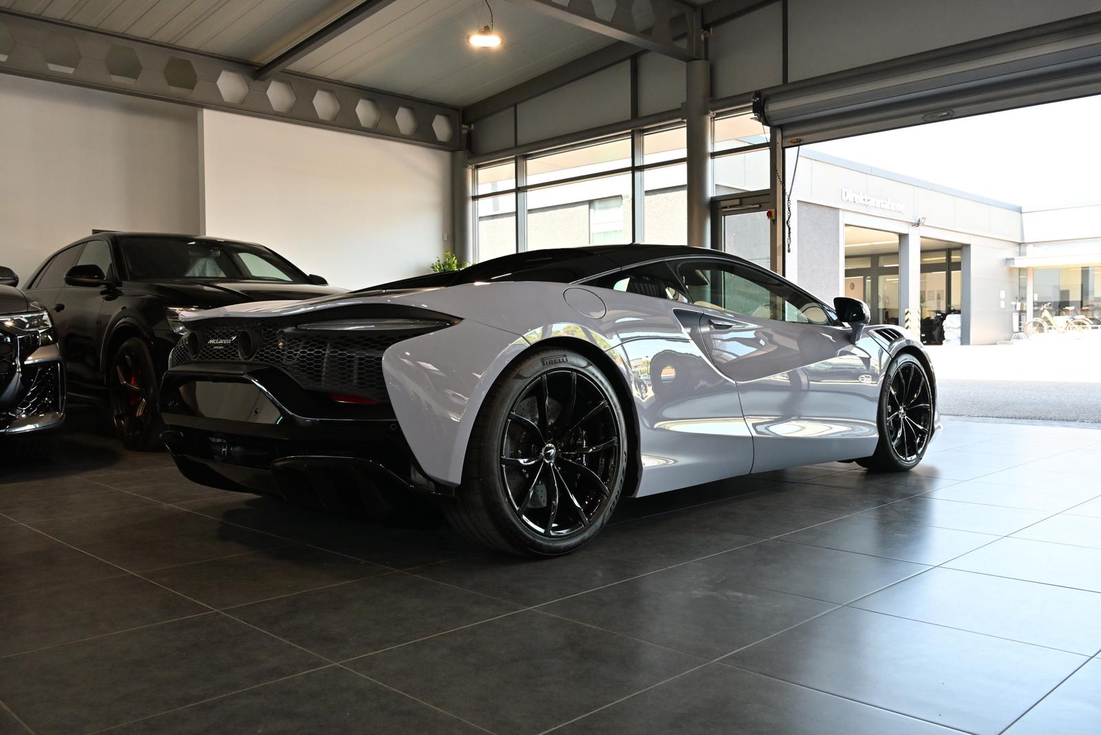McLaren Artura MSO Ceramic Grey/Tech Lux/Technology Pack