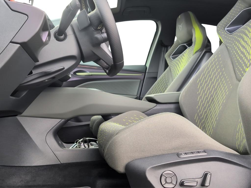 Cupra Raval 52 kwh VZ Edition Extreme DCC MATT*PANO*MA