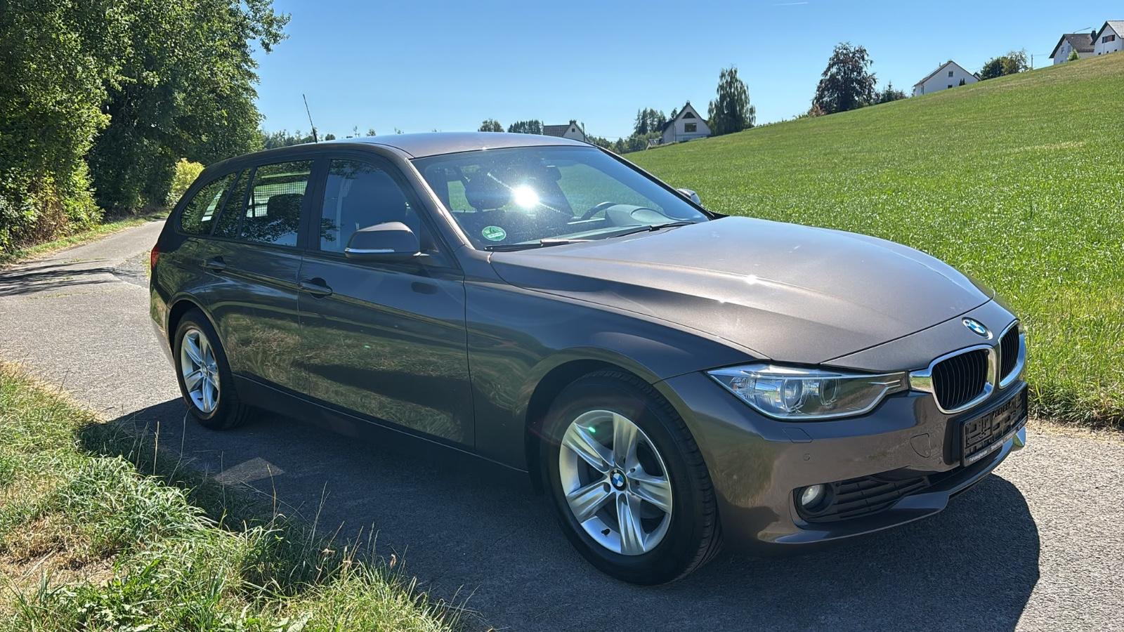 BMW 318d Touring  1. Hand Tüv neu