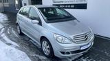 Mercedes-Benz B 200  Automatik !orginal 67000km 1Jahr Garantie - Mercedes-Benz B 200 Gebrauchtwagen in Frankfurt