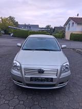 Toyota Avensis 2.0 D-4D - - Toyota Avensis aus 2004