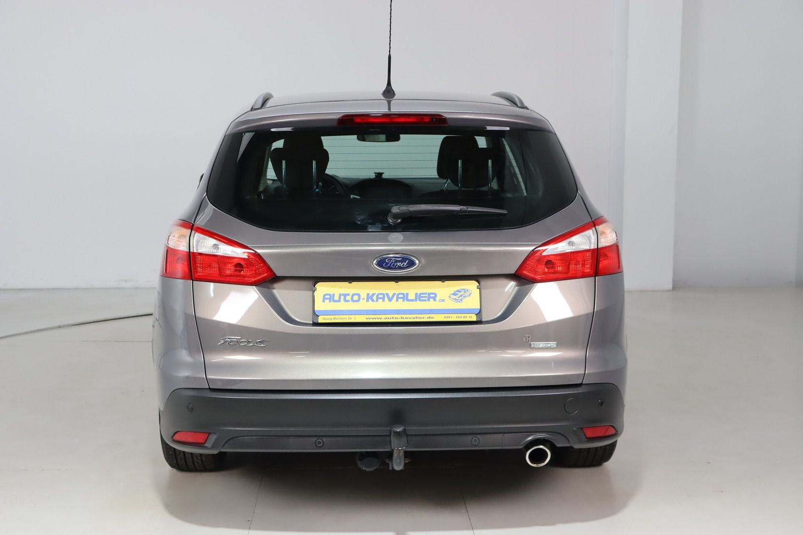 Fahrzeugabbildung Ford Focus 1.6 EcoBoost Turnier * 1. Hand * Anhängerk