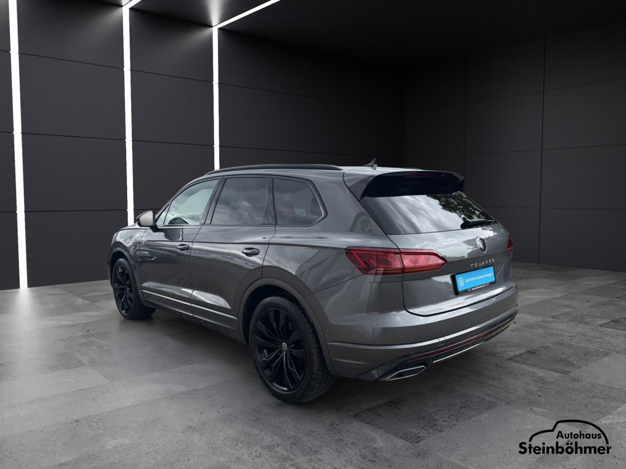 Volkswagen Touareg R-Line Black Style Navi AHK Pano LED foto 4