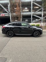 Mercedes-Benz AMG GLE 53 4MATIC,Voll,Night,HUD,22,8-fach - Mercedes-Benz GLE 53 AMG aus 2020