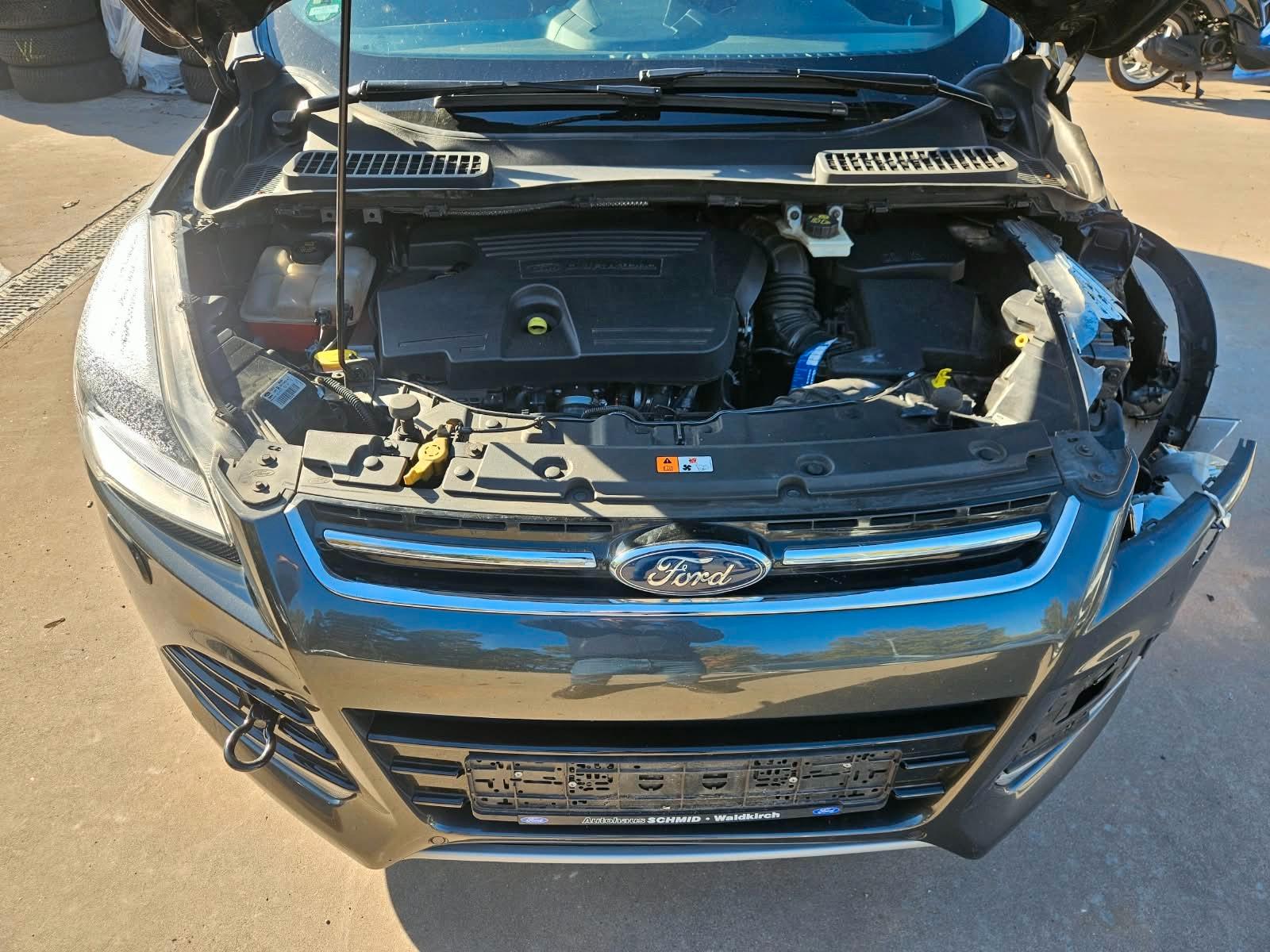 Ford Kuga 2015 — фото 17
