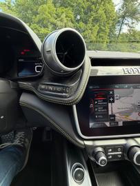2020 Ferrari GTC4LUSSO — миниатюра 24