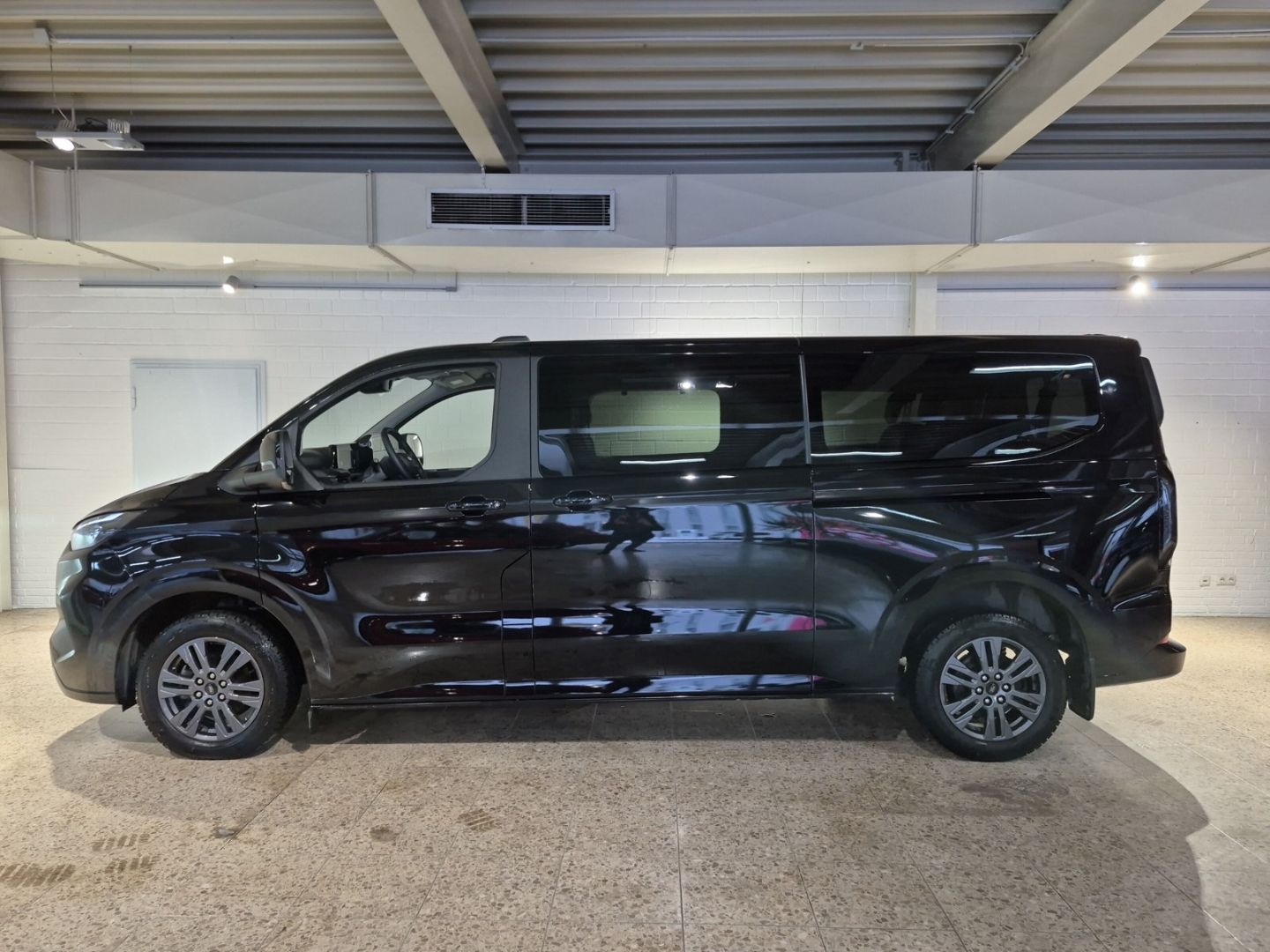 Ford Tourneo Custom Bus 320 L2 Titanium FWD Titanium foto 7