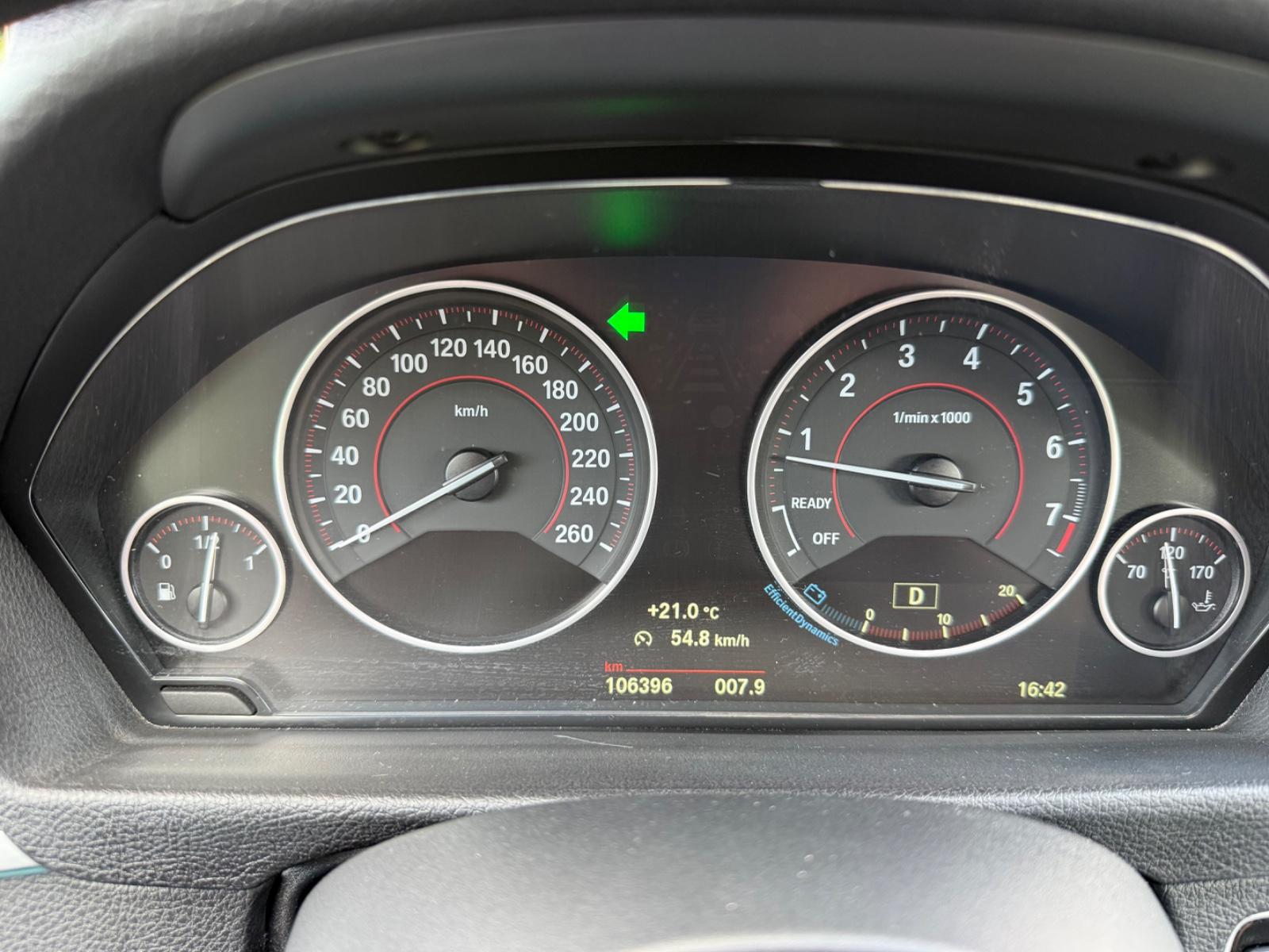 BMW 320i xDrive Touring Sport Line Automatic Spo...