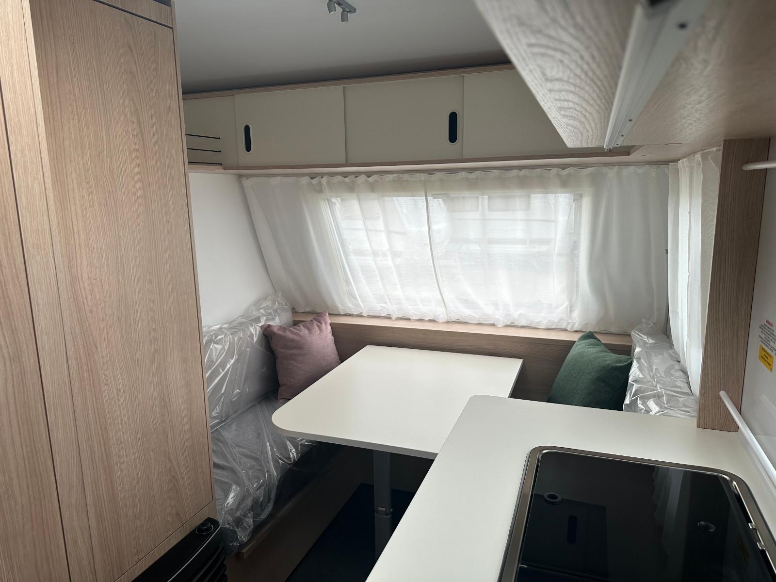 Adria Aviva 360 DK, Neufahrzeug, SOFORT VERFÜGBAR