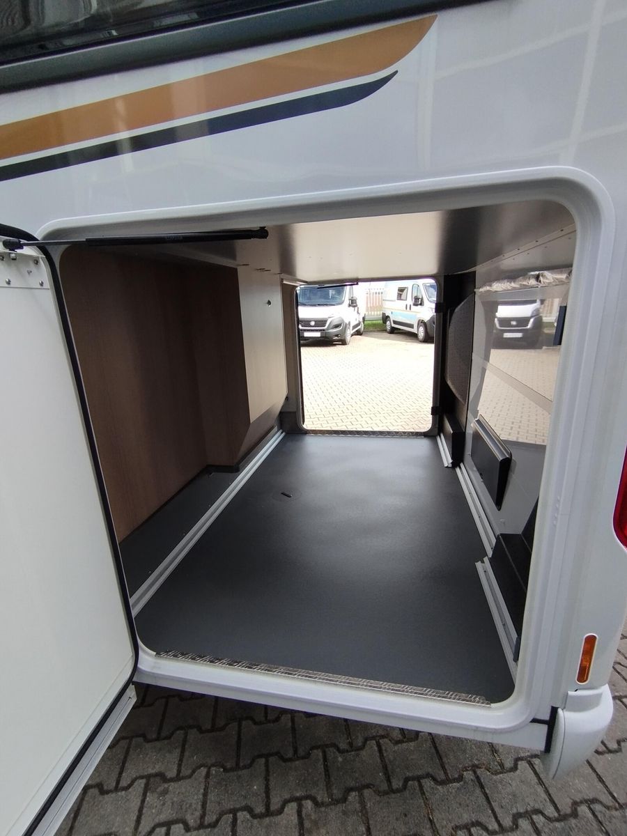 Fahrzeugabbildung Malibu I 490 RB LE comfort Mercedes,Distronic,LED,Autom