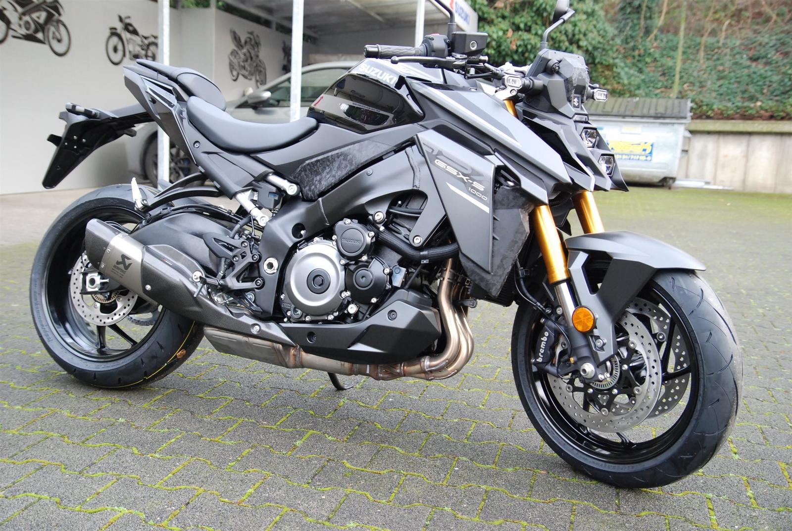 Suzuki GSX-S1000 POWER EDITION