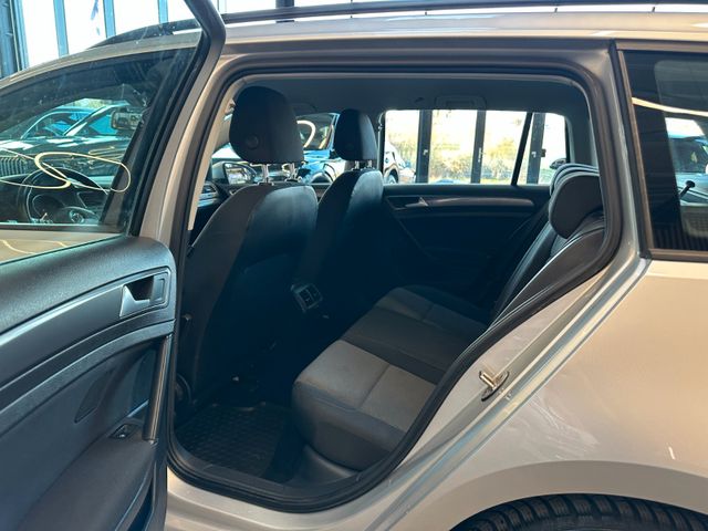 Volkswagen Golf VII Variant Trendline BMT *Navi*