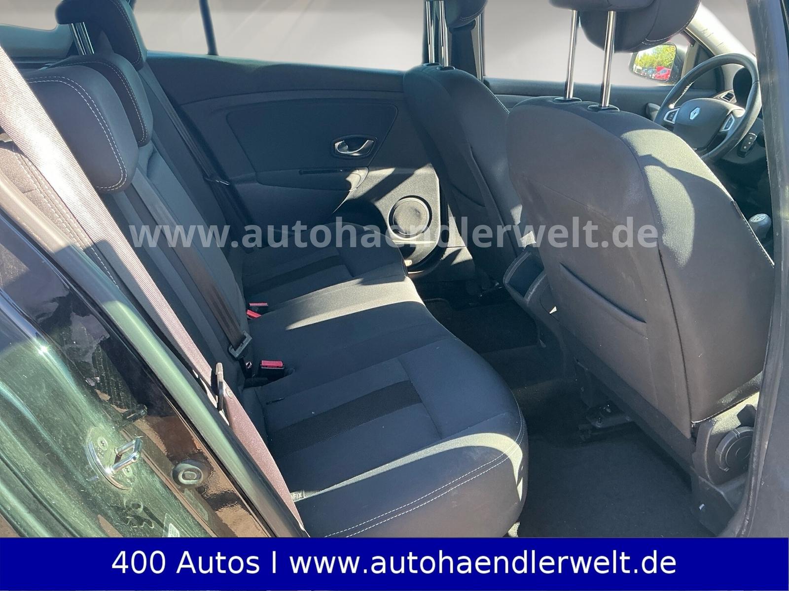 Renault Megane 2011 — photo 12