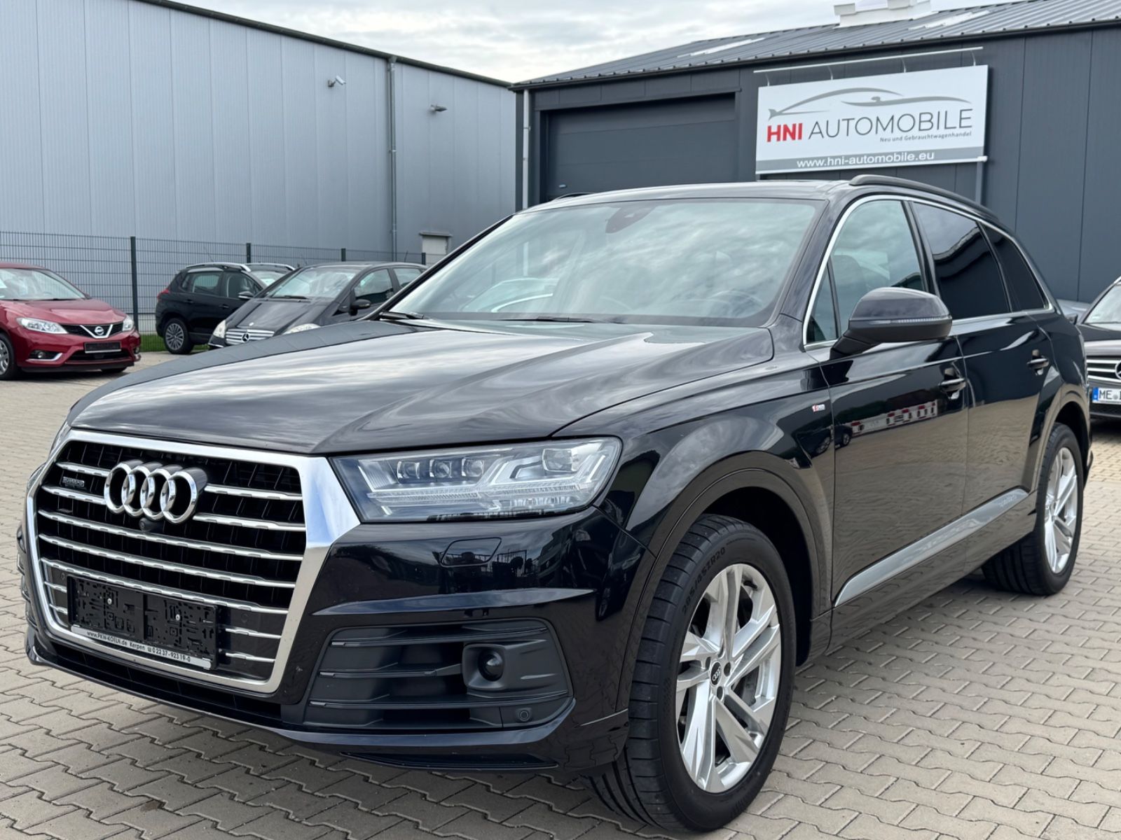 Audi Q7 - 1