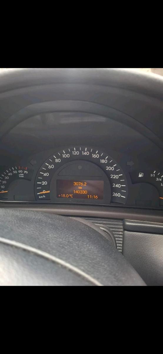 Mercedes-Benz C180 2004 — photo 9