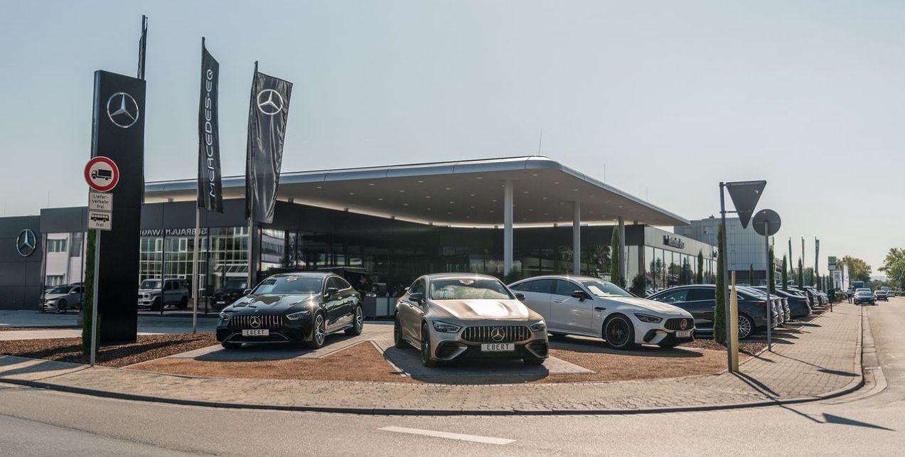 MERCEDES-BENZ AMG GT 53 4MATIC+ CARBONDACH wenig gelaufen 