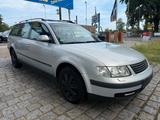 Volkswagen Passat Variant 1.8T Automatik-Vollausstattung !! - Volkswagen Passat Variant aus 1998