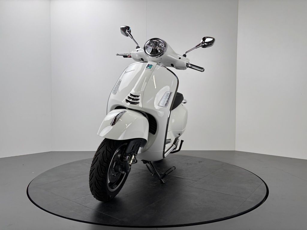 Fahrzeugabbildung Vespa GTS 310 FL SUPER *NEUFAHRZEUG 2026 *